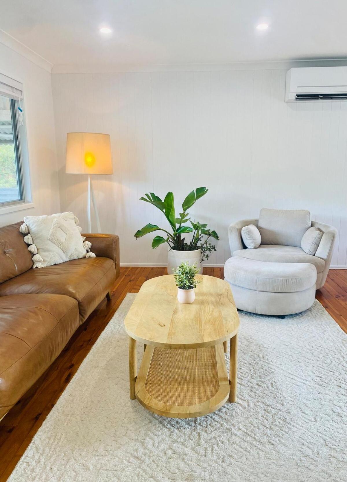 Coastal Away From Holiday home
